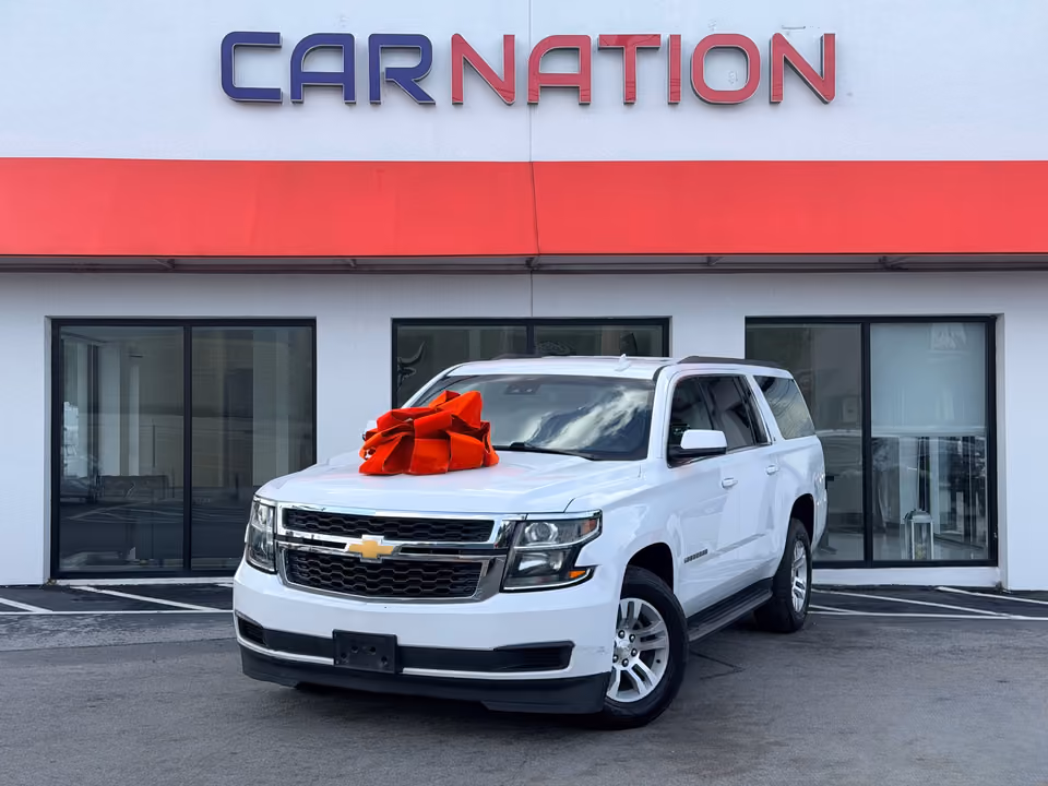 2018 Chevrolet Suburban LT RWD photo