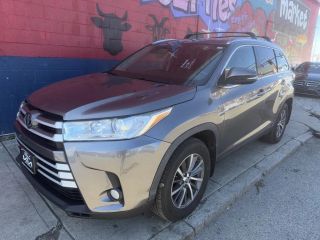 2019 Toyota Highlander XLE AWD photo