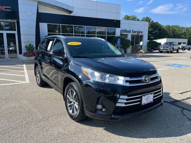 2019 Toyota Highlander XLE AWD photo