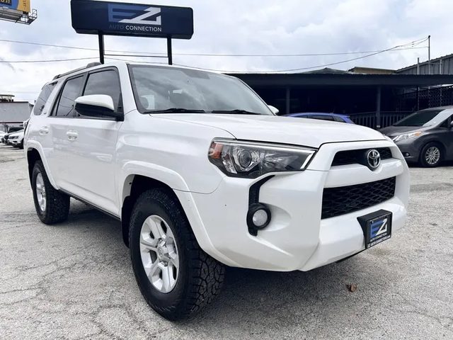 2019 Toyota 4Runner SR5 RWD photo