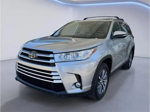 2019 Toyota Highlander XLE AWD photo