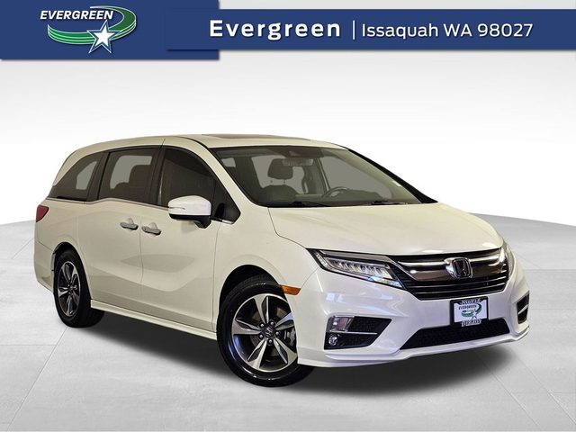 2019 Honda Odyssey Touring FWD photo