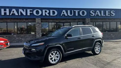 2015 Jeep Cherokee Latitude FWD photo
