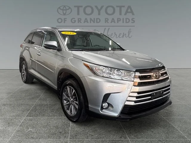 2019 Toyota Highlander XLE AWD photo