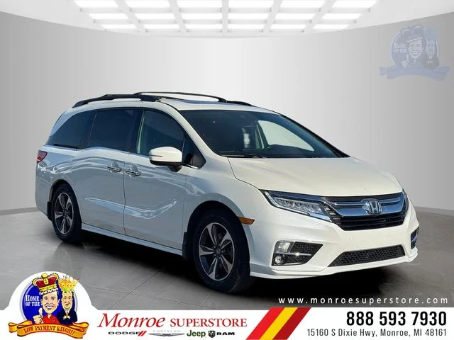 2019 Honda Odyssey Touring FWD photo