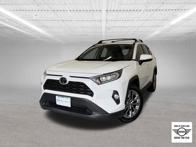 2019 Toyota RAV4 XLE Premium FWD photo
