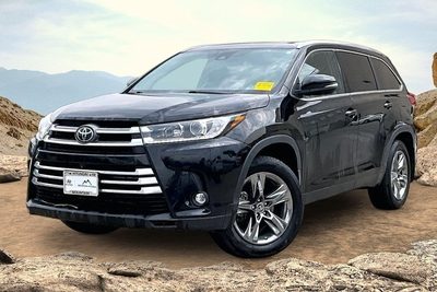 2019 Toyota Highlander Limited Platinum AWD photo