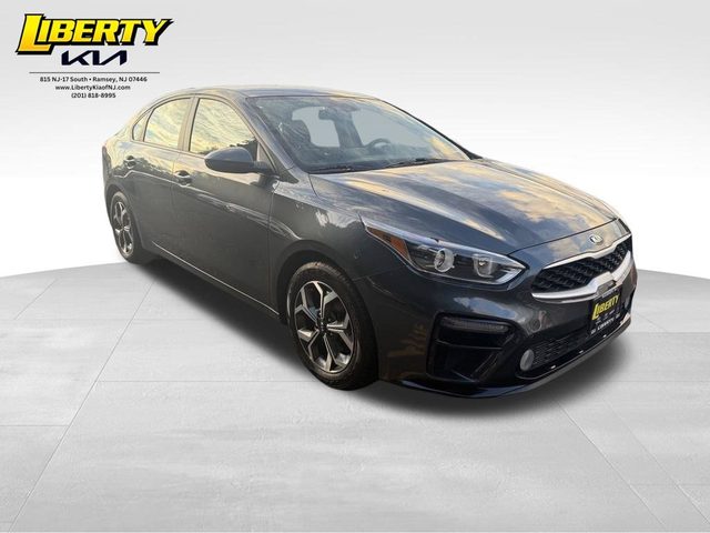 2019 Kia Forte LXS FWD photo