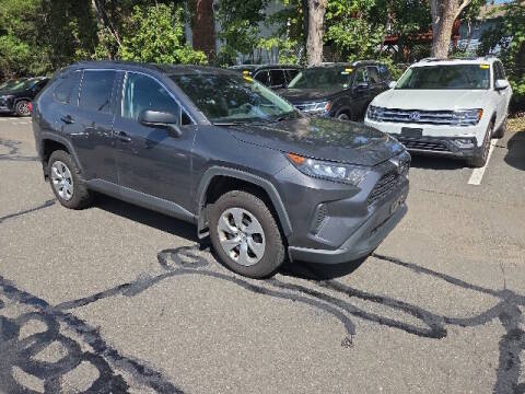 2019 Toyota RAV4 LE AWD photo