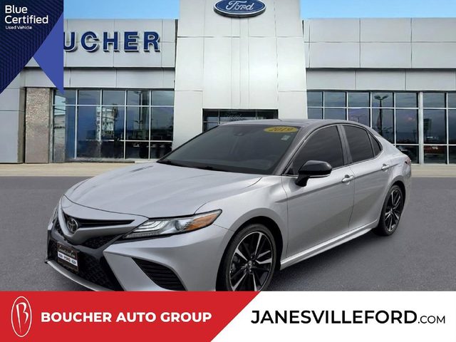 2019 Toyota Camry XSE FWD photo