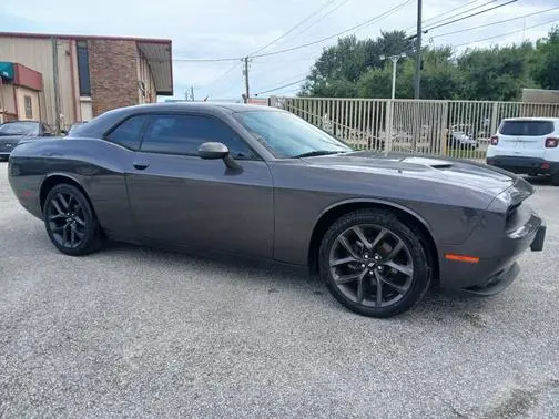 2019 Dodge Challenger SXT RWD photo
