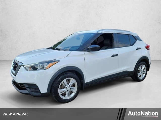 2019 Nissan Kicks S FWD photo