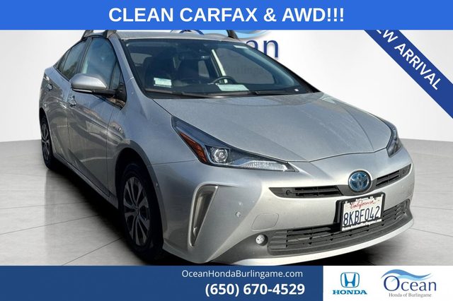 2019 Toyota Prius XLE AWD photo