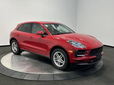 2019 Porsche Macan AWD photo