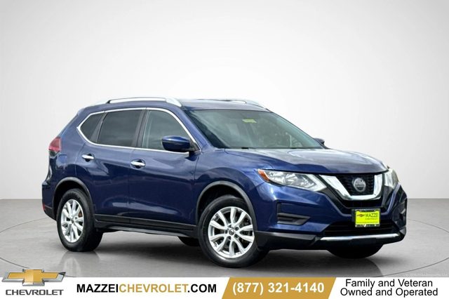 2018 Nissan Rogue SV FWD photo