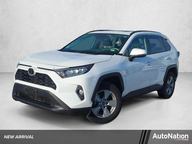 2019 Toyota RAV4 XLE AWD photo