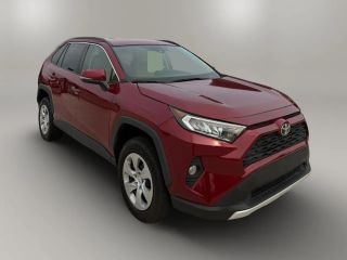 2019 Toyota RAV4 LE AWD photo