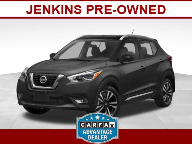 2019 Nissan Kicks SR FWD photo