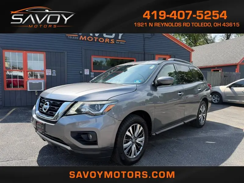 2018 Nissan Pathfinder SV FWD photo