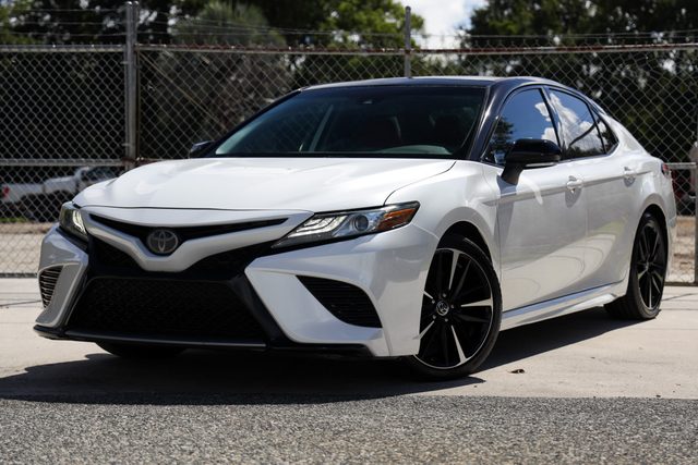2019 Toyota Camry XSE FWD photo