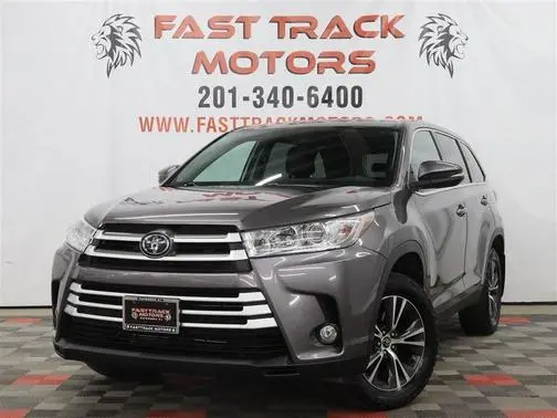 2019 Toyota Highlander LE Plus AWD photo