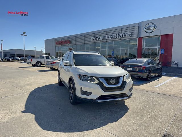 2019 Nissan Rogue SV FWD photo