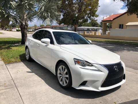 2015 Lexus IS  RWD photo