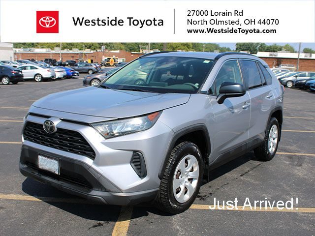 2019 Toyota RAV4 LE AWD photo