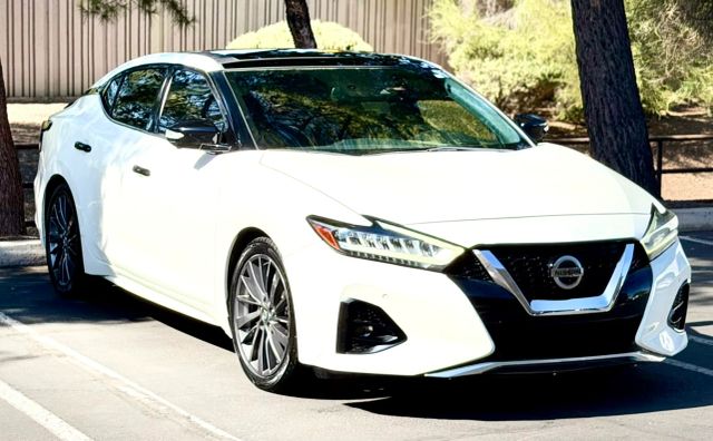 2019 Nissan Maxima Platinum FWD photo