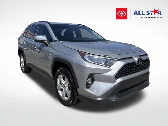 2019 Toyota RAV4 XLE FWD photo