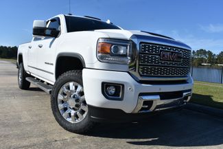 2019 GMC Sierra 2500HD Denali 4WD photo