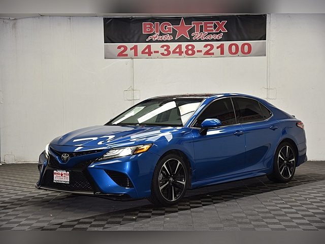 2019 Toyota Camry XSE FWD photo
