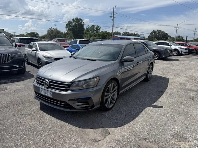 2018 Volkswagen Passat R-Line FWD photo
