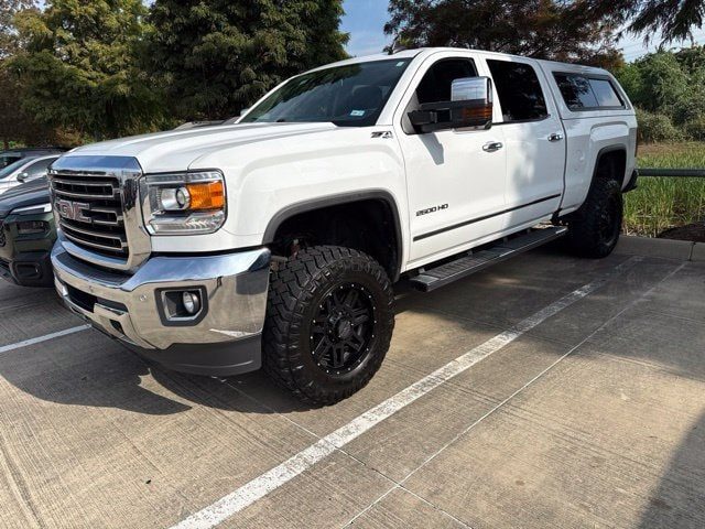 2019 GMC Sierra 2500HD SLT 4WD photo
