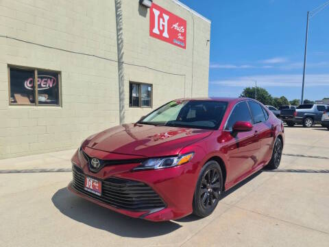 2019 Toyota Camry LE FWD photo