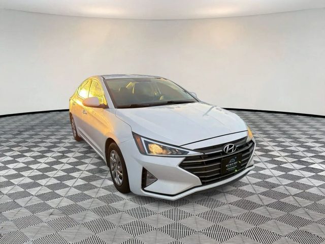 2019 Hyundai Elantra SE FWD photo