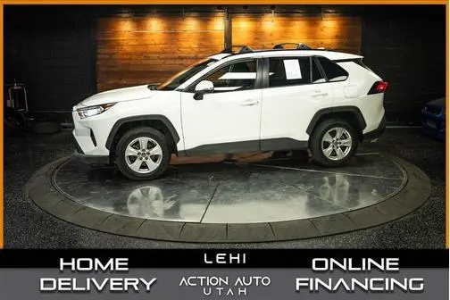 2019 Toyota RAV4 XLE FWD photo