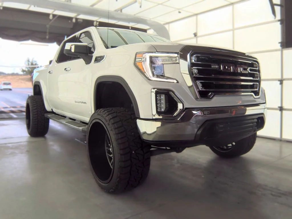 2019 GMC Sierra 1500 SLT 4WD photo