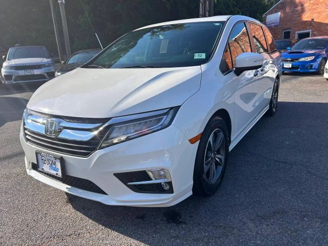 2019 Honda Odyssey Touring FWD photo