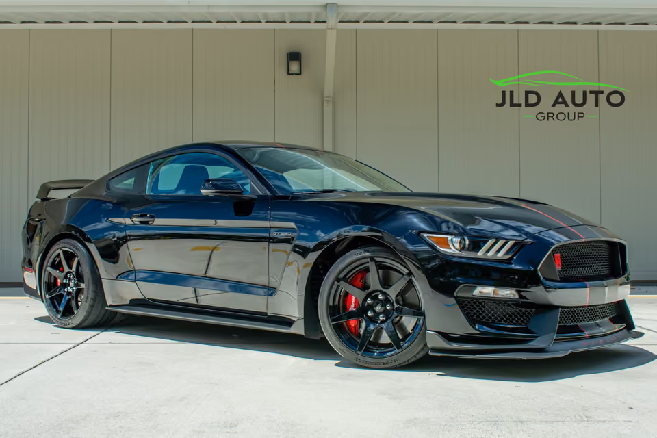 2019 Ford Mustang Shelby GT350R RWD photo