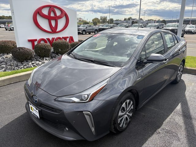 2019 Toyota Prius XLE AWD photo
