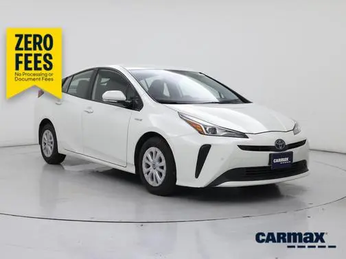2019 Toyota Prius LE FWD photo