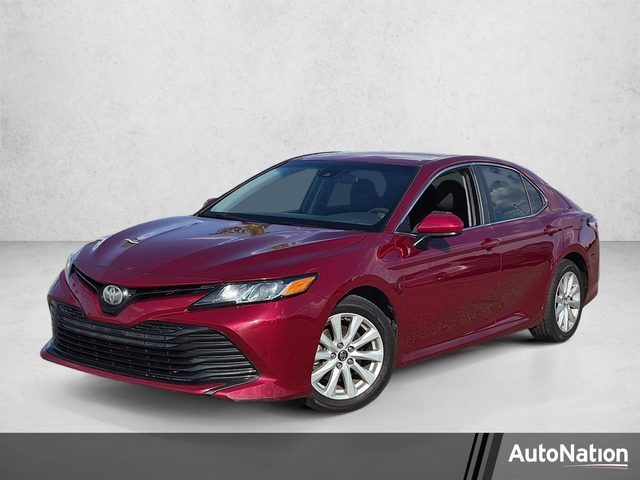 2018 Toyota Camry LE FWD photo