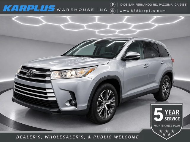 2019 Toyota Highlander LE FWD photo