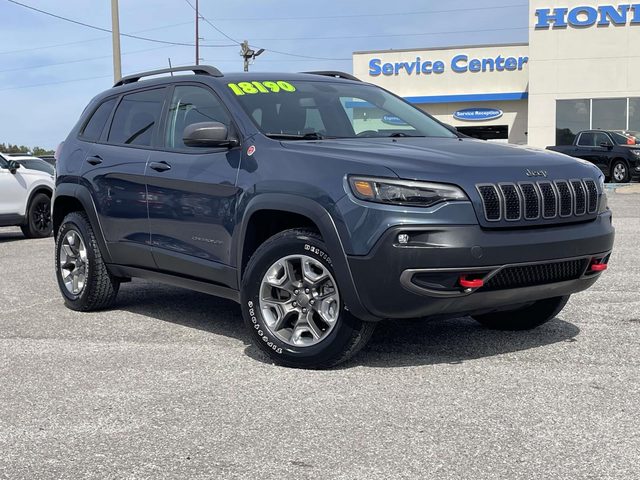 2019 Jeep Cherokee Trailhawk 4WD photo