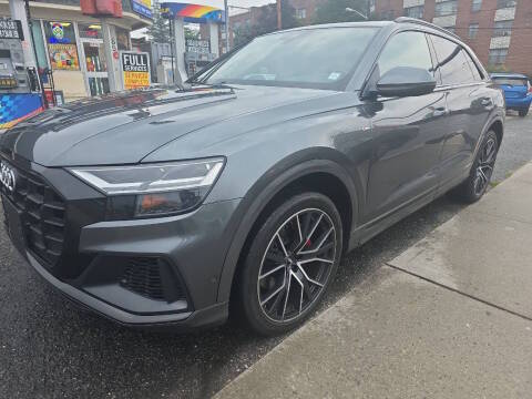 2019 Audi Q8 Premium Plus AWD photo