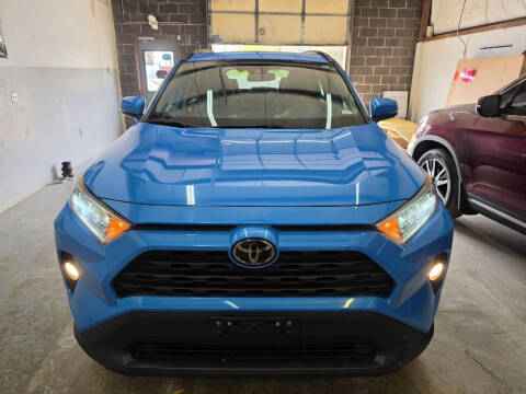 2019 Toyota RAV4 XLE Premium AWD photo