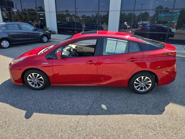 2019 Toyota Prius Limited FWD photo
