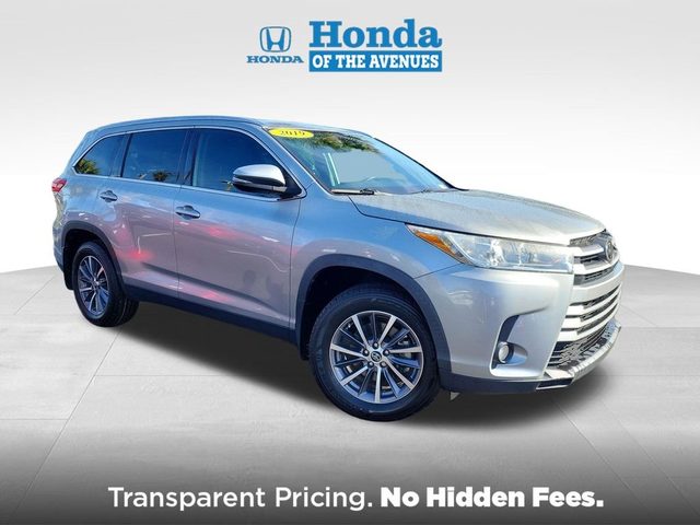 2019 Toyota Highlander XLE FWD photo