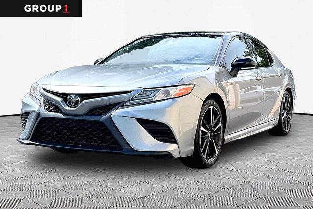 2019 Toyota Camry XSE FWD photo